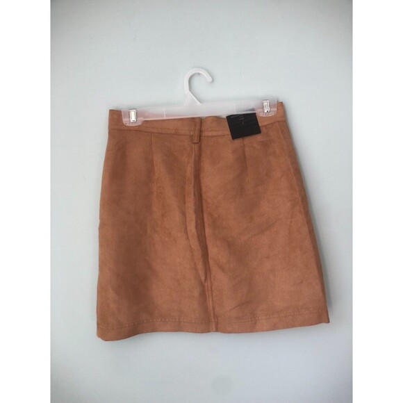 NWT BANANA REPUBLIC Tan Vegan Suede MINI SKIRT Button Front Women’s - Picture 3 of 4